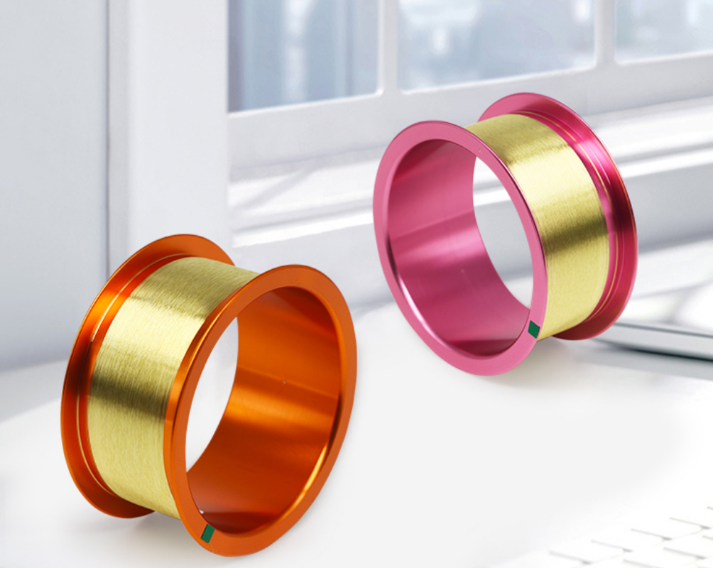 Fabricante de alambre de tungsteno dorado. Tamaños personalizados para I+D, medicina y ensamblaje de precisión.